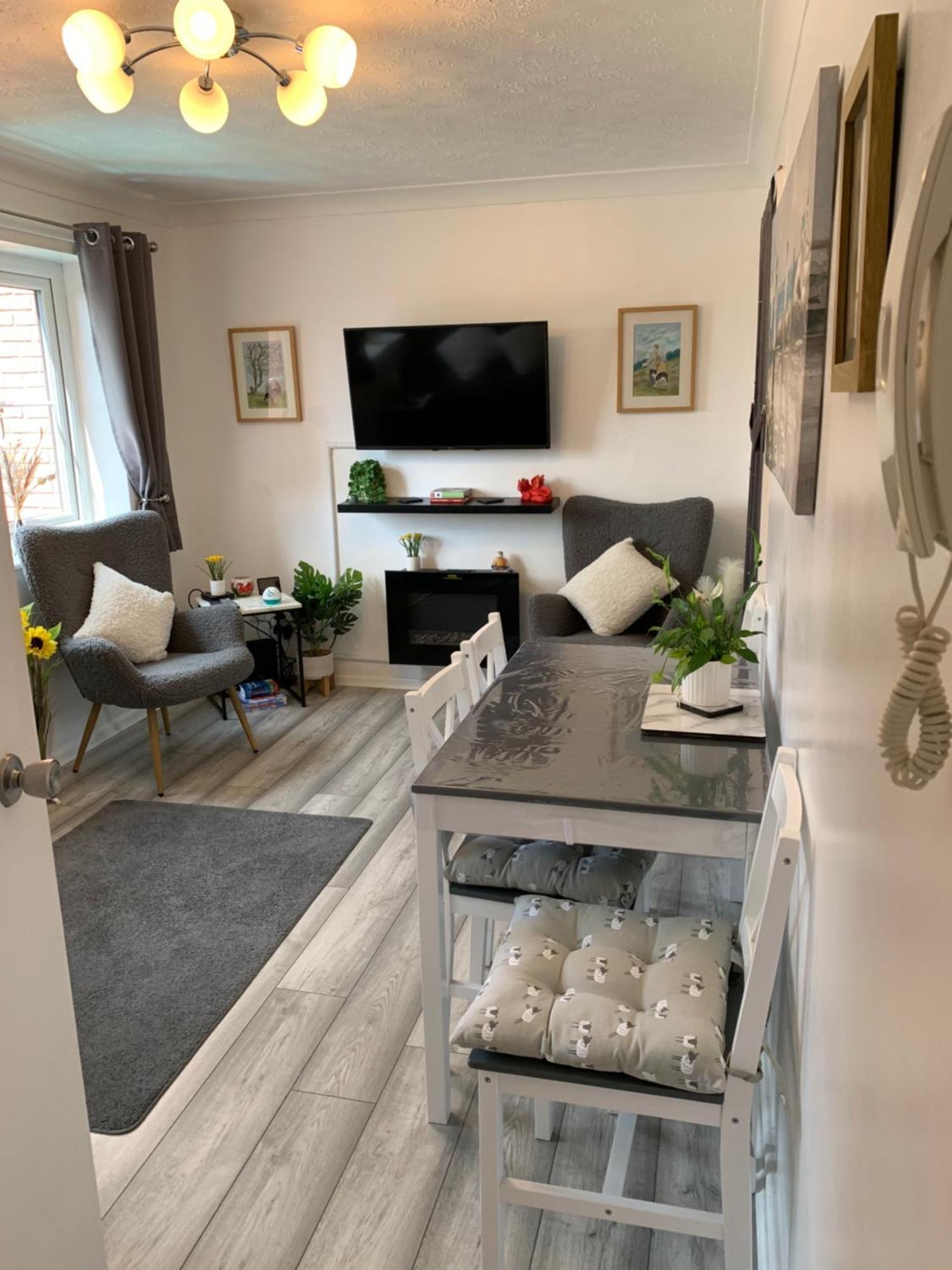 Town Centre Apartment Mold Zewnętrze zdjęcie